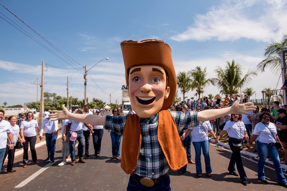 BARRETOS CELEBRA 170 ANOS COM DESFILE CÍVICO NESTE DOMINGO